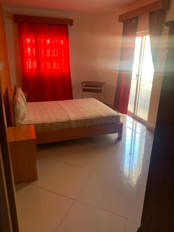 Belvedere Praia Luaran gambar